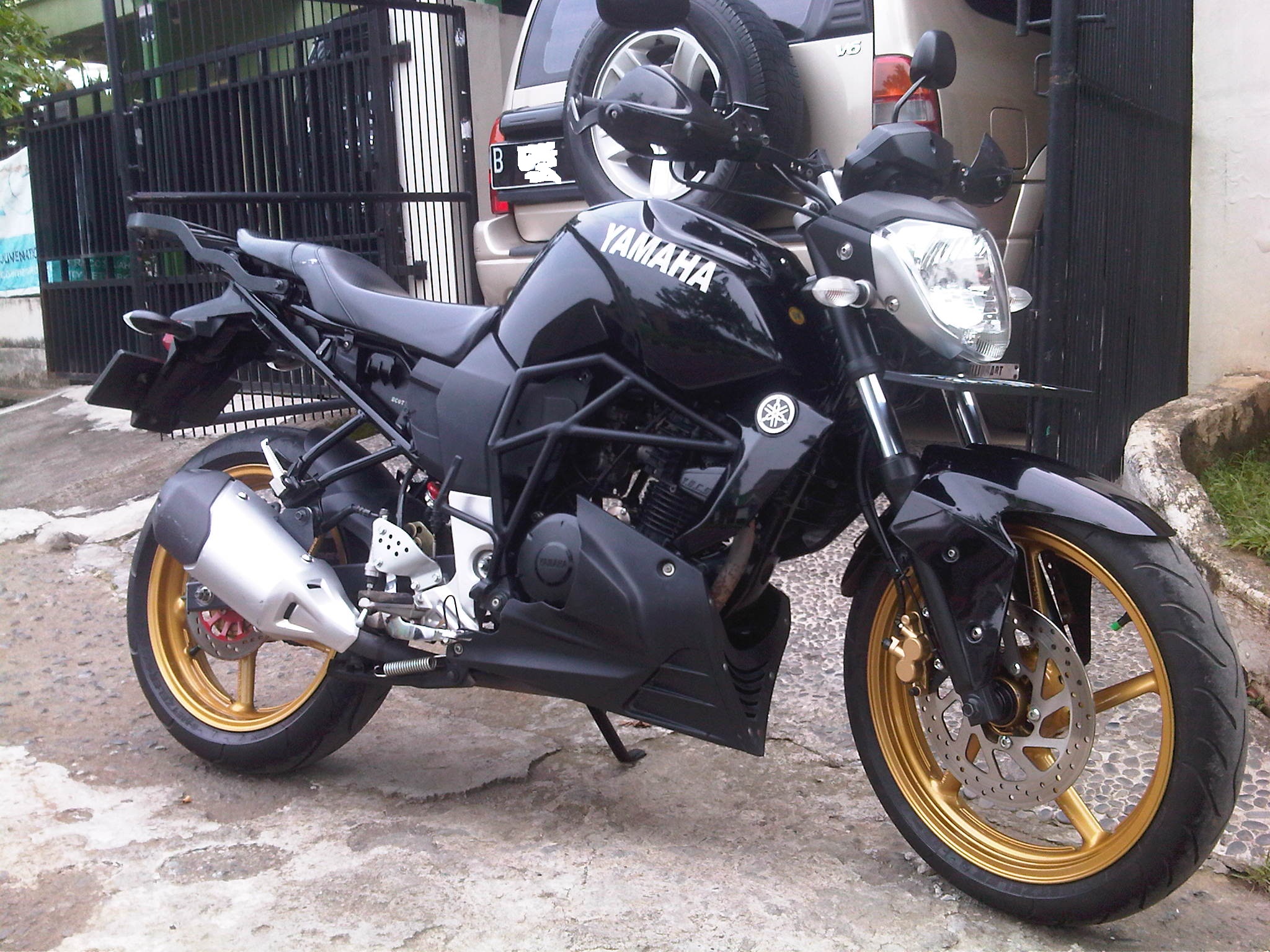 Seberapa Perlu Engine Cover Untuk Yamaha Byson The Naked Rider